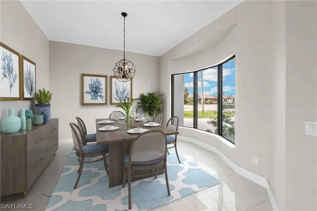 2043 SE 29th Street Cape Coral FL 33904
