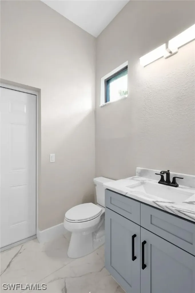 2043 SE 29th Street Cape Coral FL 33904