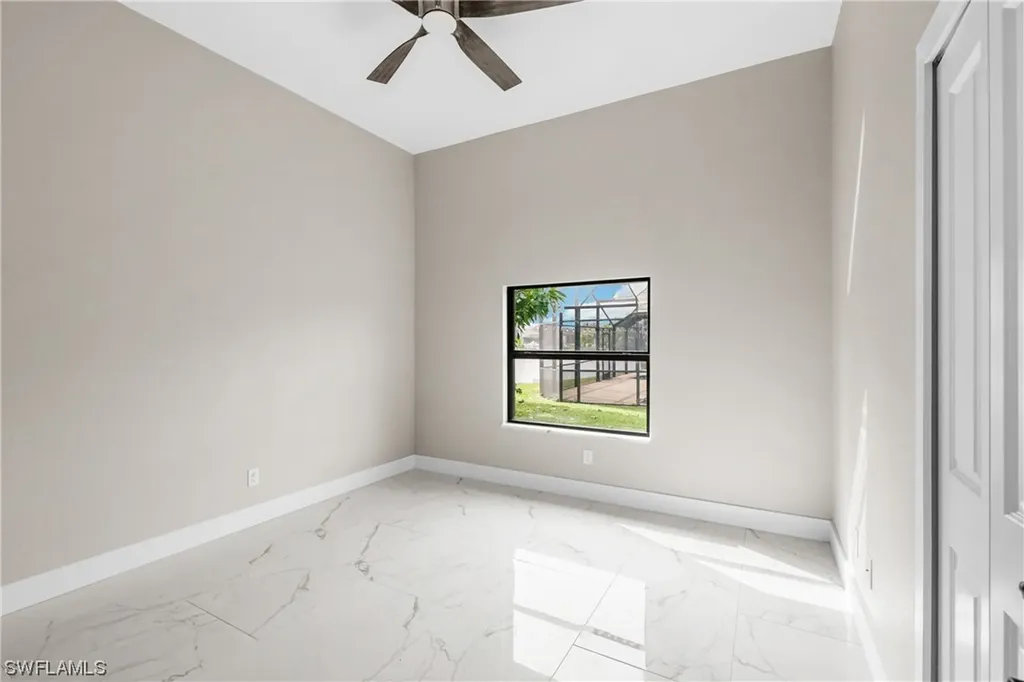 2043 SE 29th Street Cape Coral FL 33904