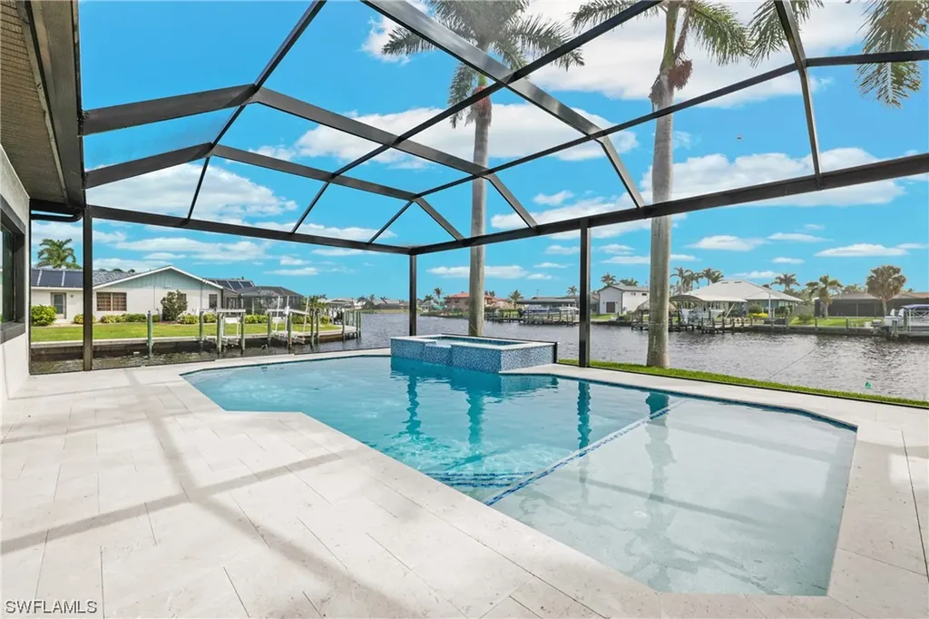 2043 SE 29th Street Cape Coral FL 33904