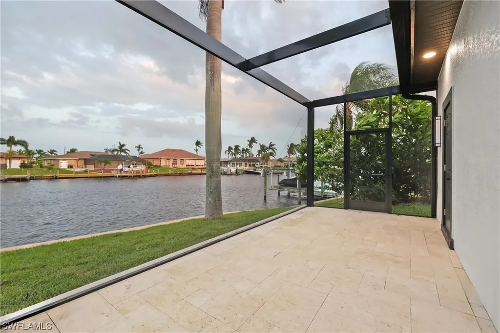 2043 SE 29th Street Cape Coral FL 33904