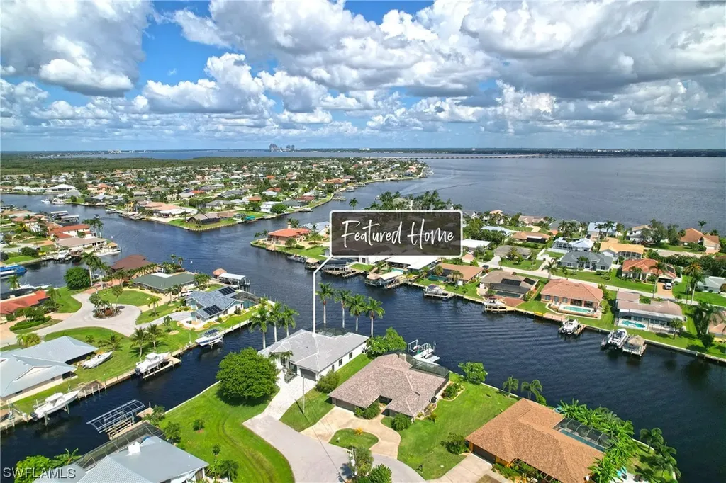 2043 SE 29th Street Cape Coral FL 33904