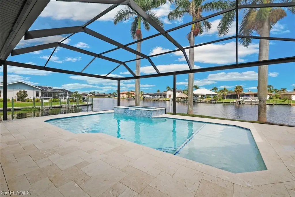 2043 SE 29th Street Cape Coral FL 33904
