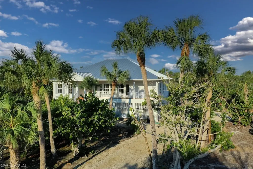 1990 My Tern Court Sanibel FL 33957