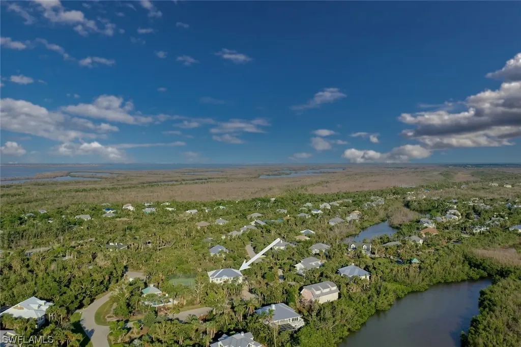 1990 My Tern Court Sanibel FL 33957