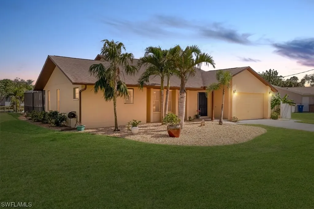 2256 Isle Of Pines Avenue Fort Myers FL 33905