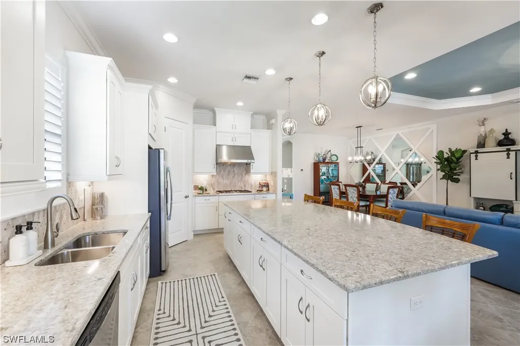 9465 Terresina Drive Naples FL 34119