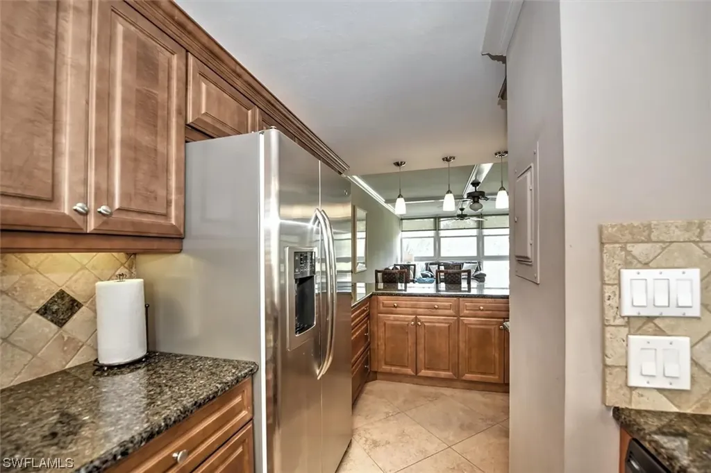 466 Broad Avenue S Naples FL 34102