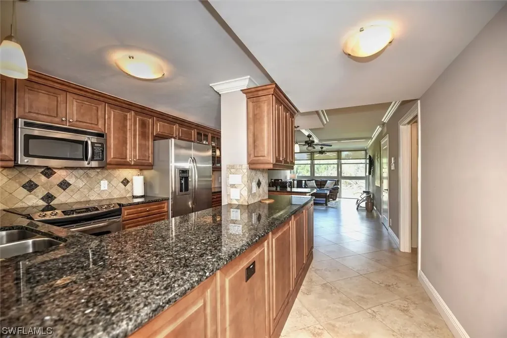 466 Broad Avenue S Naples FL 34102
