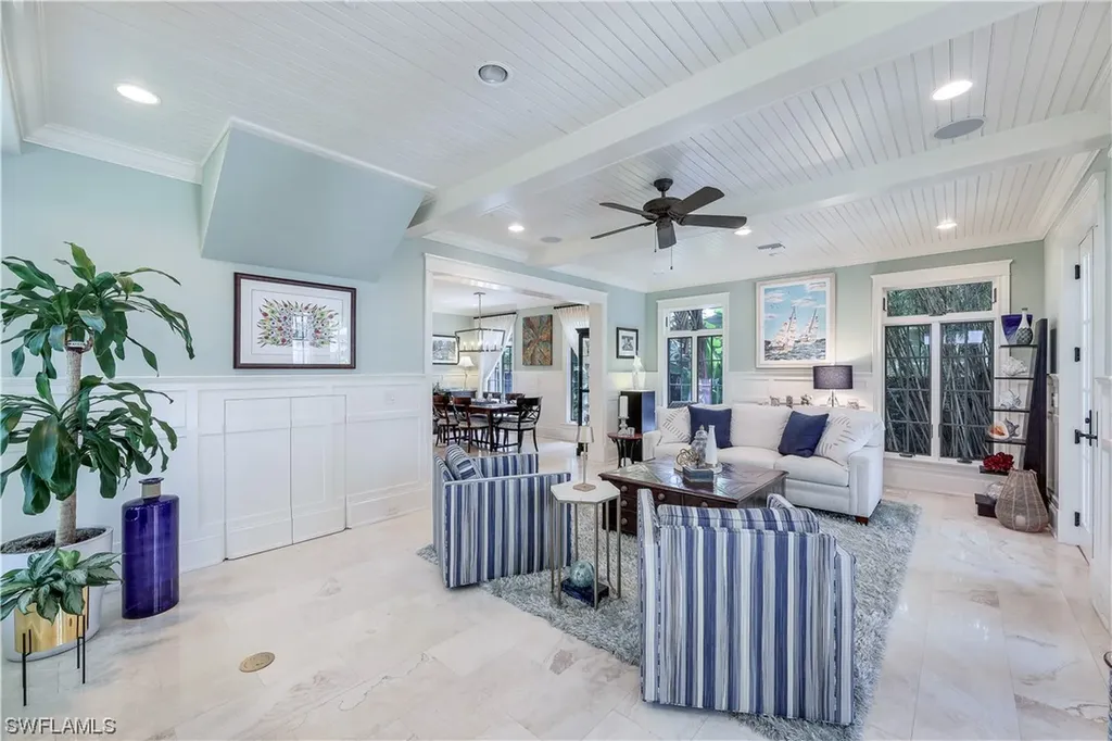 419 Central Avenue Naples FL 34102