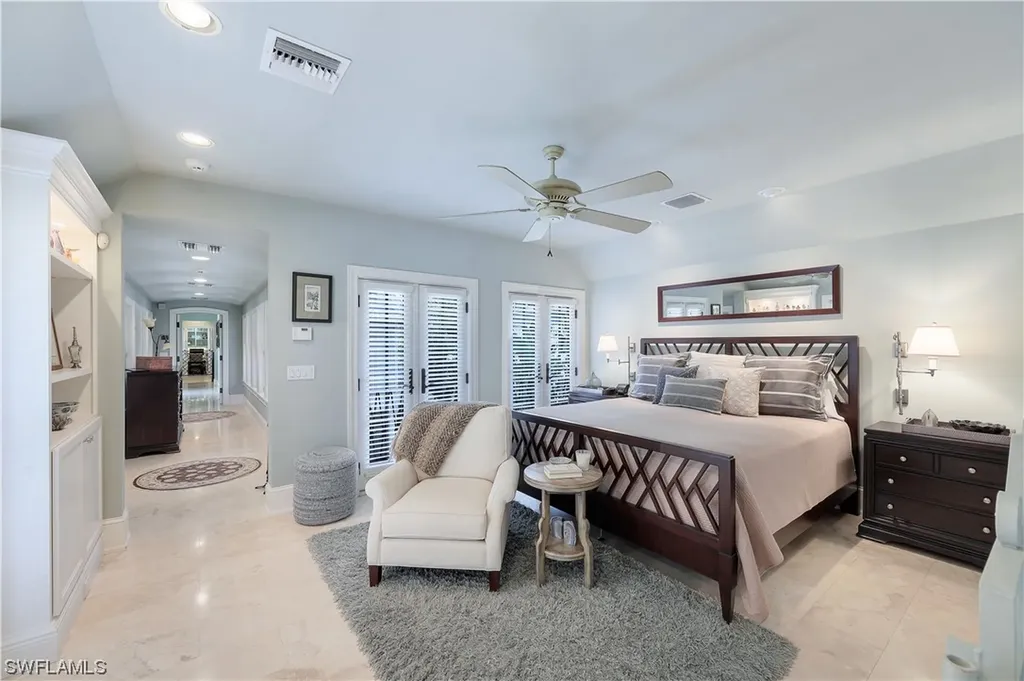419 Central Avenue Naples FL 34102