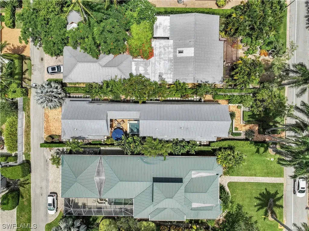 419 Central Avenue Naples FL 34102