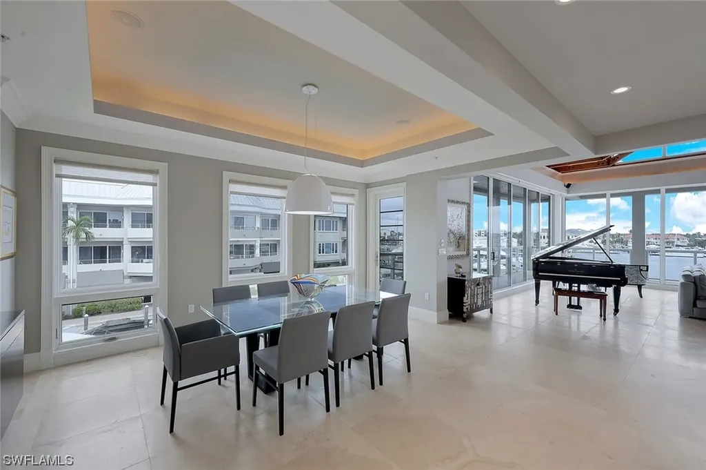 1001 10th Avenue S Naples FL 34102
