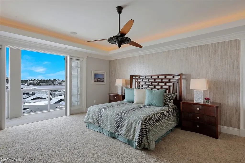 1001 10th Avenue S Naples FL 34102