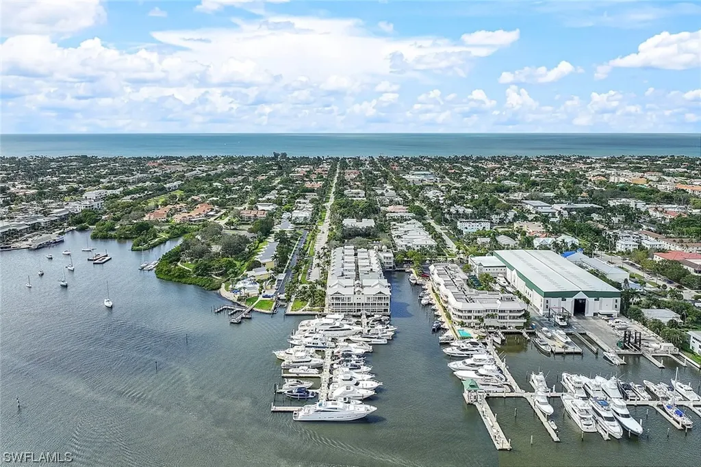 1001 10th Avenue S Naples FL 34102