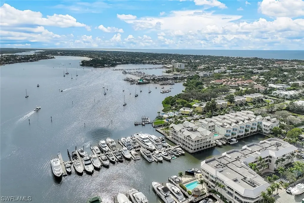 1001 10th Avenue S Naples FL 34102