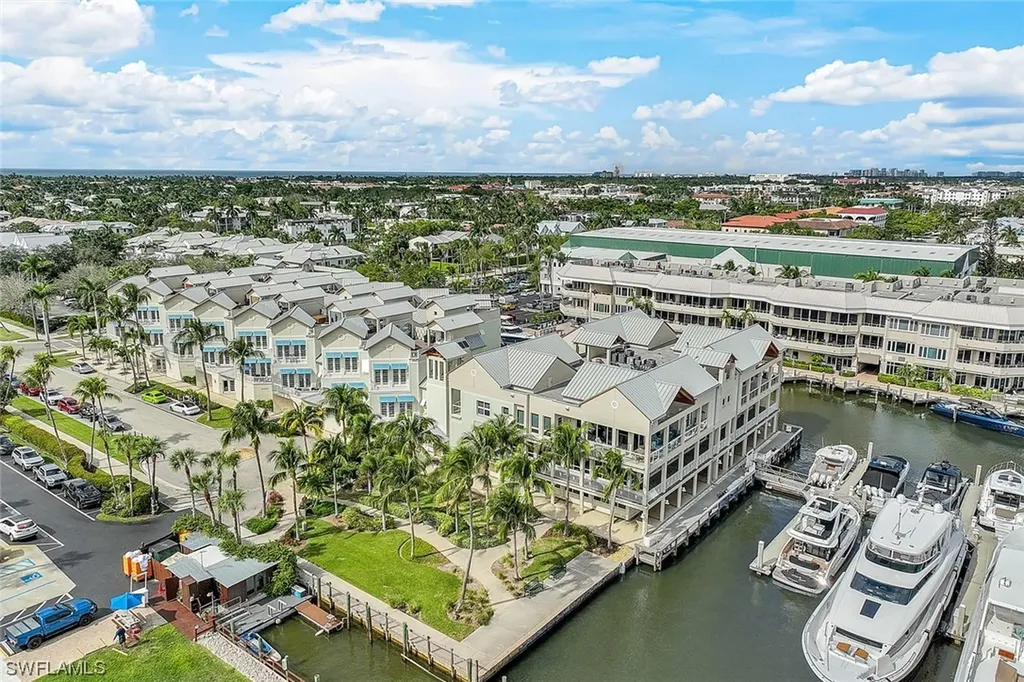 1001 10th Avenue S Naples FL 34102