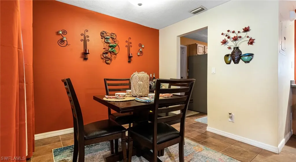 2950 Holly Road Fort Myers FL 33901