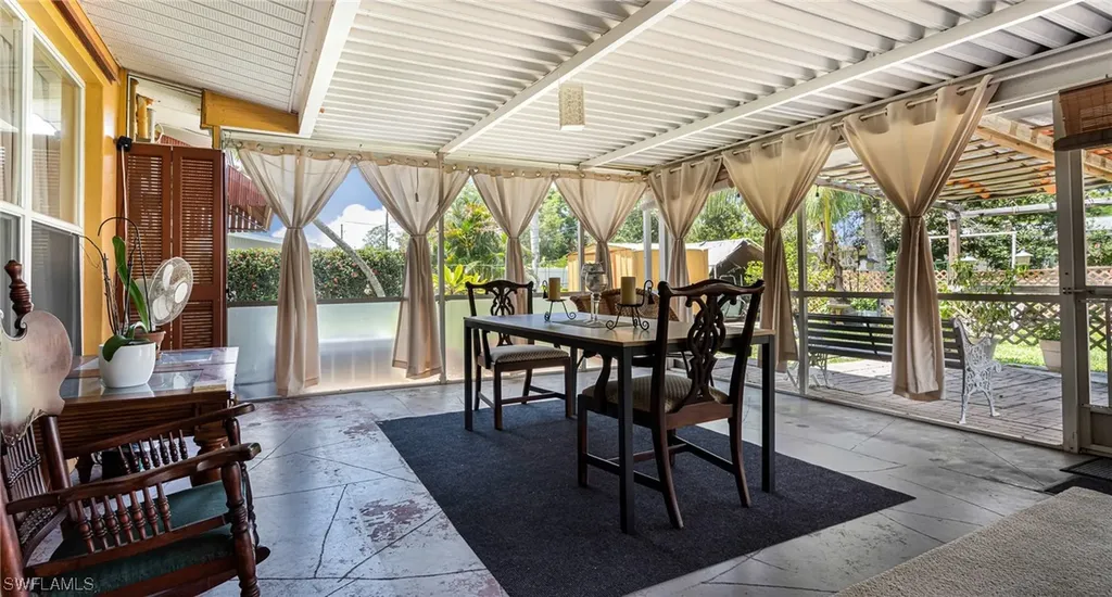 2950 Holly Road Fort Myers FL 33901