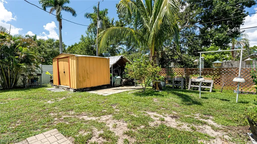 2950 Holly Road Fort Myers FL 33901
