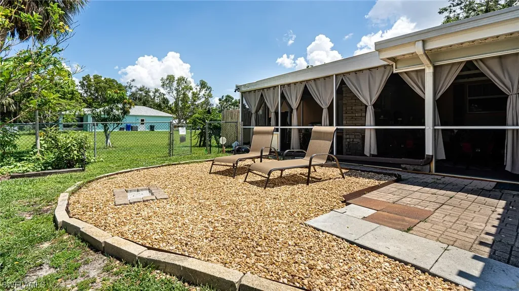 2950 Holly Road Fort Myers FL 33901