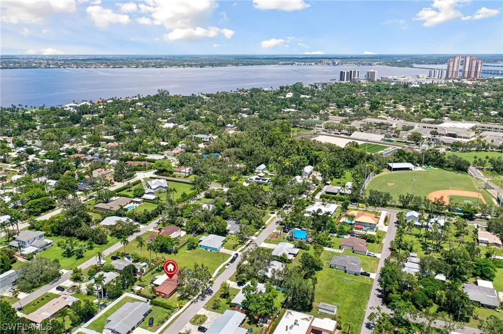 2950 Holly Road Fort Myers FL 33901
