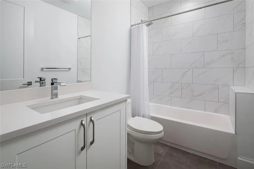 1111 Central Avenue Naples FL 34102