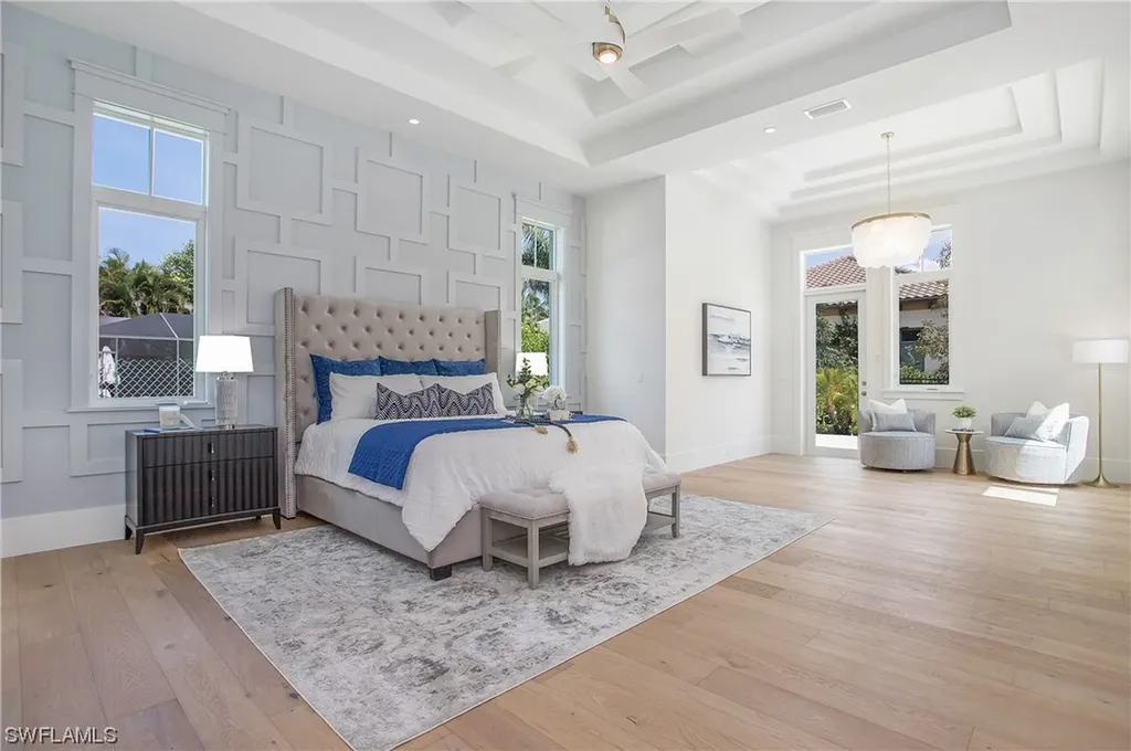 715 Harbour Drive Naples FL 34103