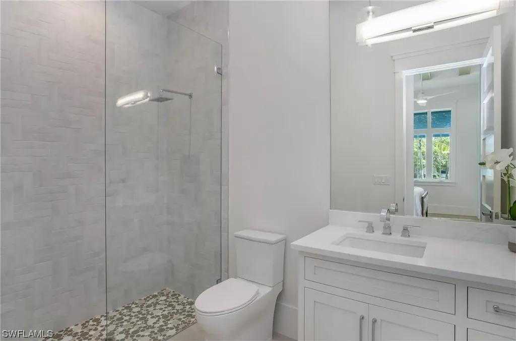 715 Harbour Drive Naples FL 34103