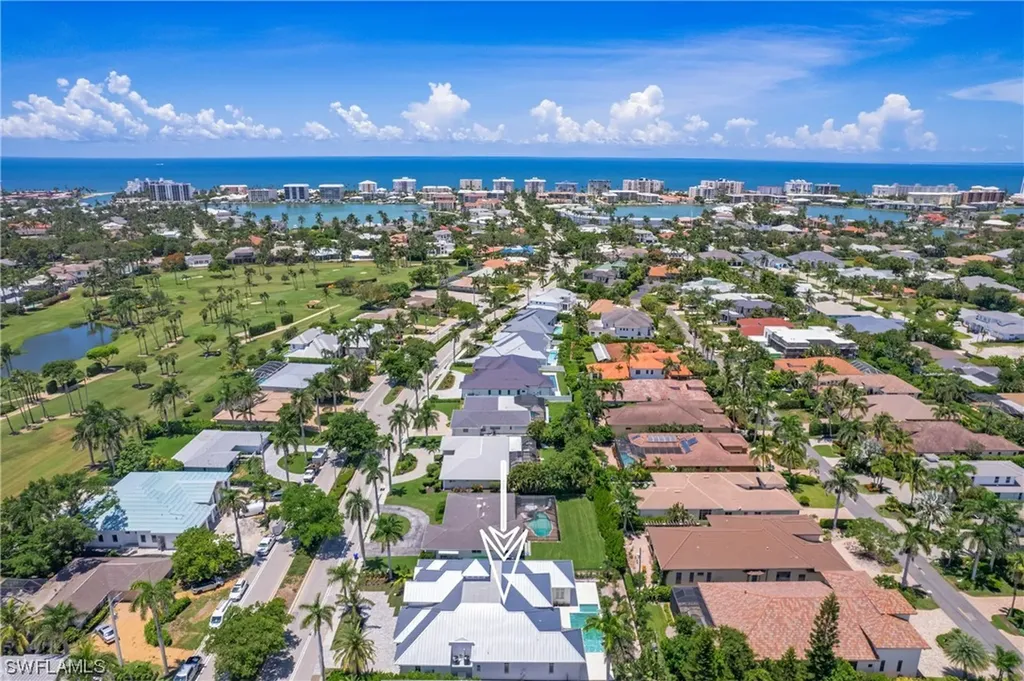715 Harbour Drive Naples FL 34103