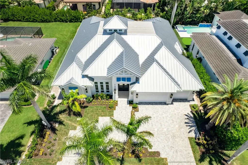 715 Harbour Drive Naples FL 34103