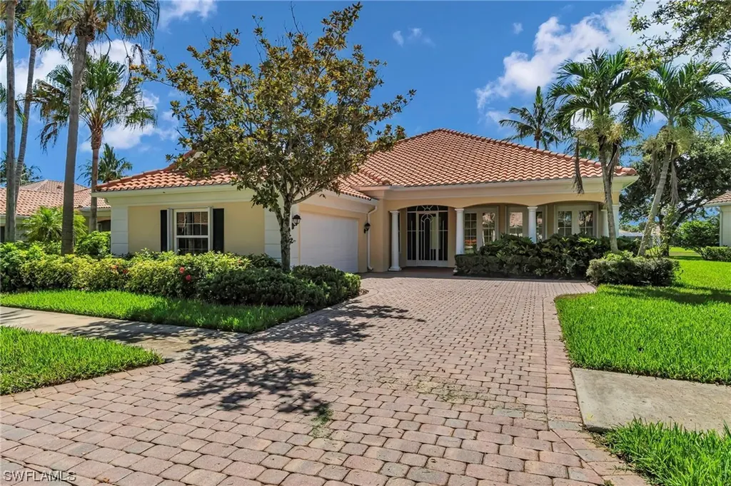 4822 Martinique Way Naples FL 34119