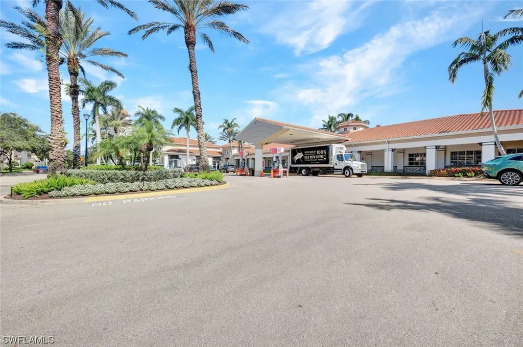 4744 Maupiti Way Naples FL 34119
