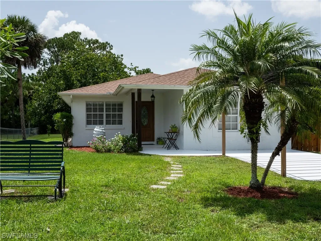 391 9th Street SW Naples FL 34117