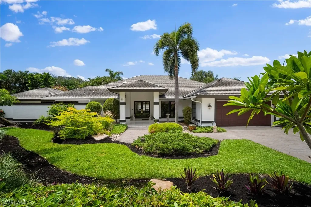 Naples FL, 802 Tallow Tree Court