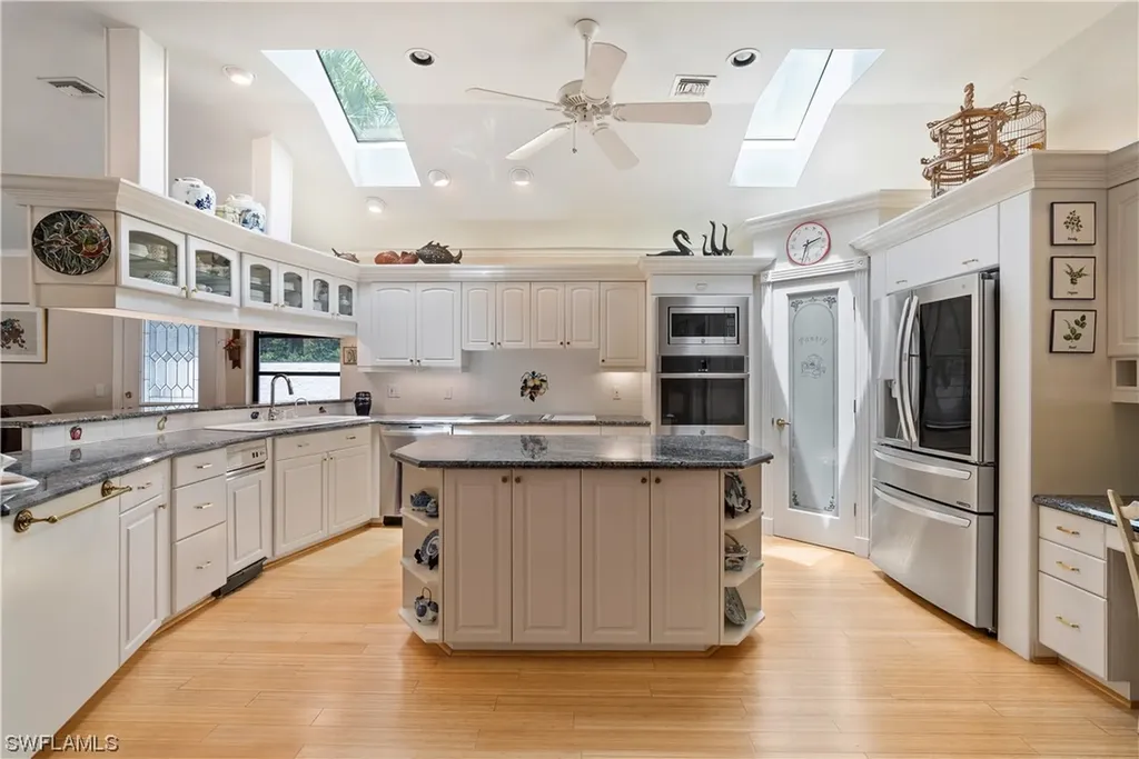 802 Tallow Tree Court Naples FL 34108