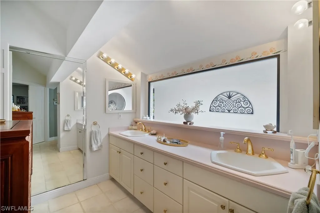 802 Tallow Tree Court Naples FL 34108