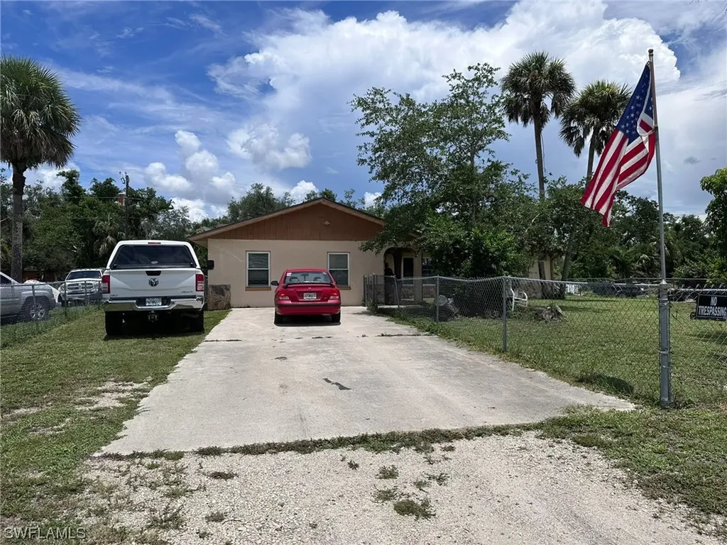 Fort Myers FL, 4987 Billys Creek Drive