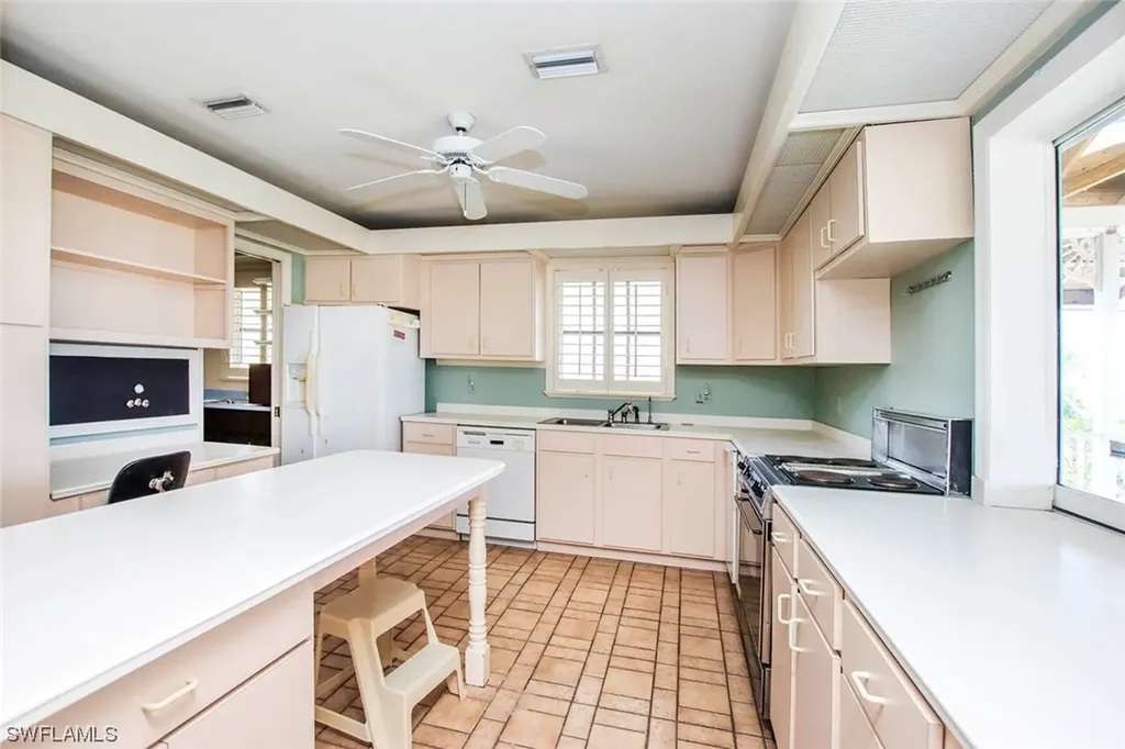 6063 Sanibel Captiva Road Sanibel FL 33957