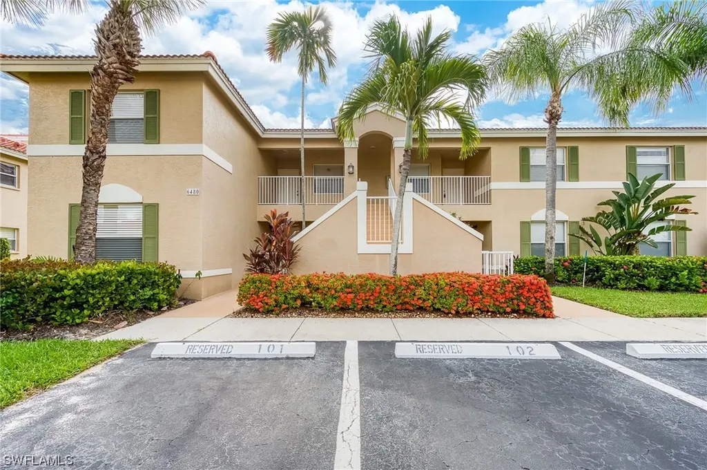 6480 Huntington Lakes Circle Naples FL 34119