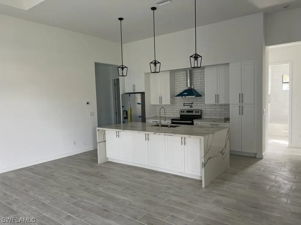 345 Diplomat Parkway E Cape Coral FL 33909