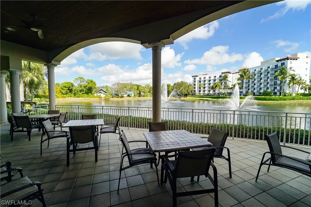 841 Tanbark Drive Naples FL 34108