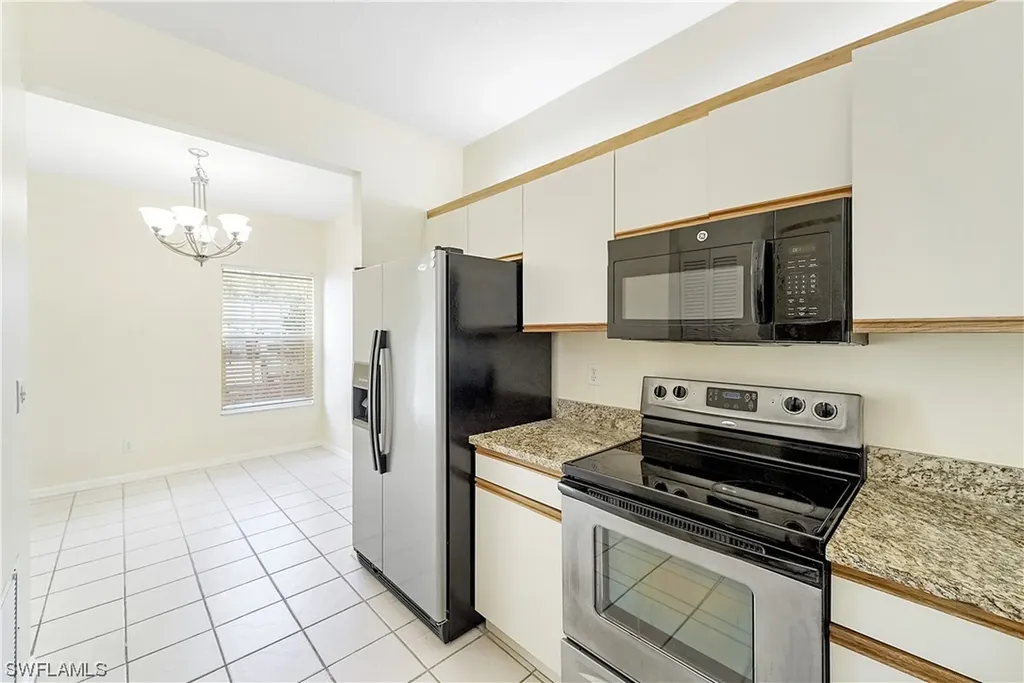 841 Tanbark Drive Naples FL 34108