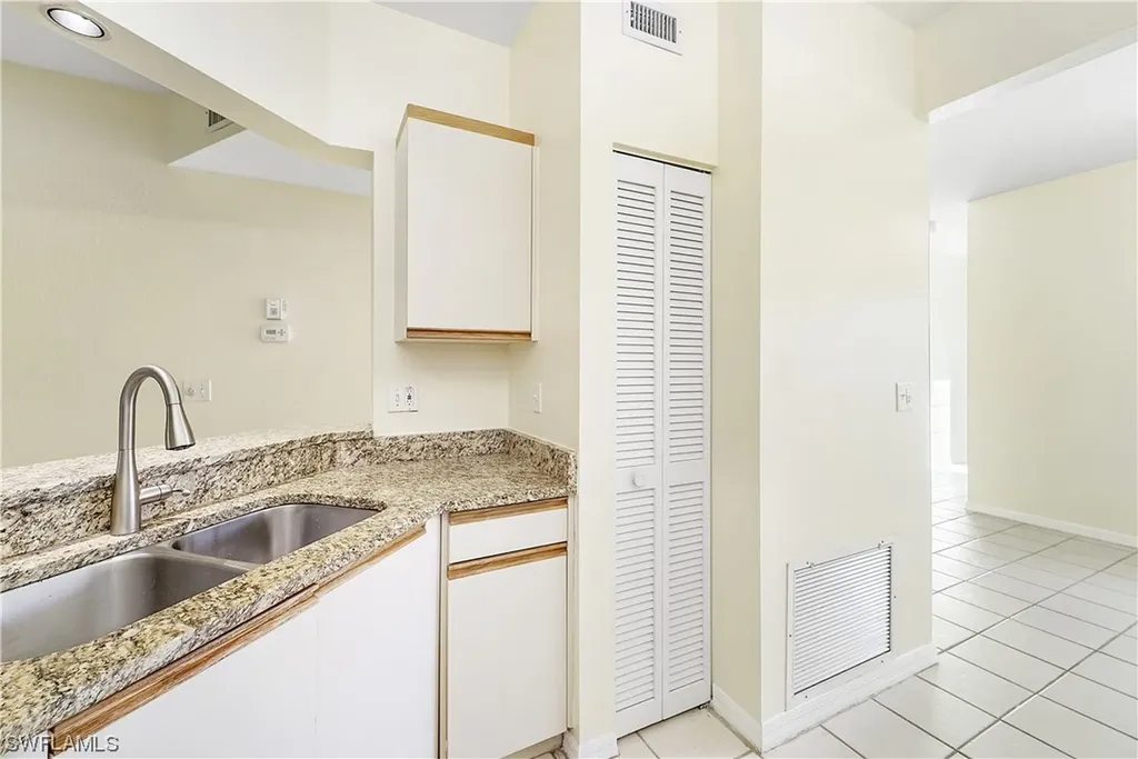 841 Tanbark Drive Naples FL 34108