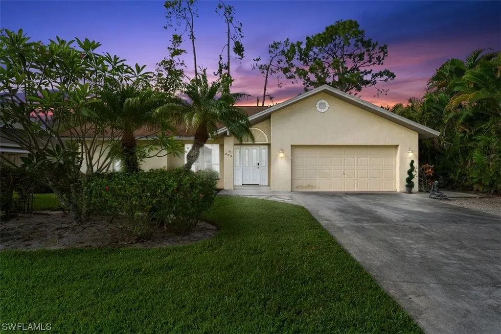 234 Mentor Drive Naples FL 34110