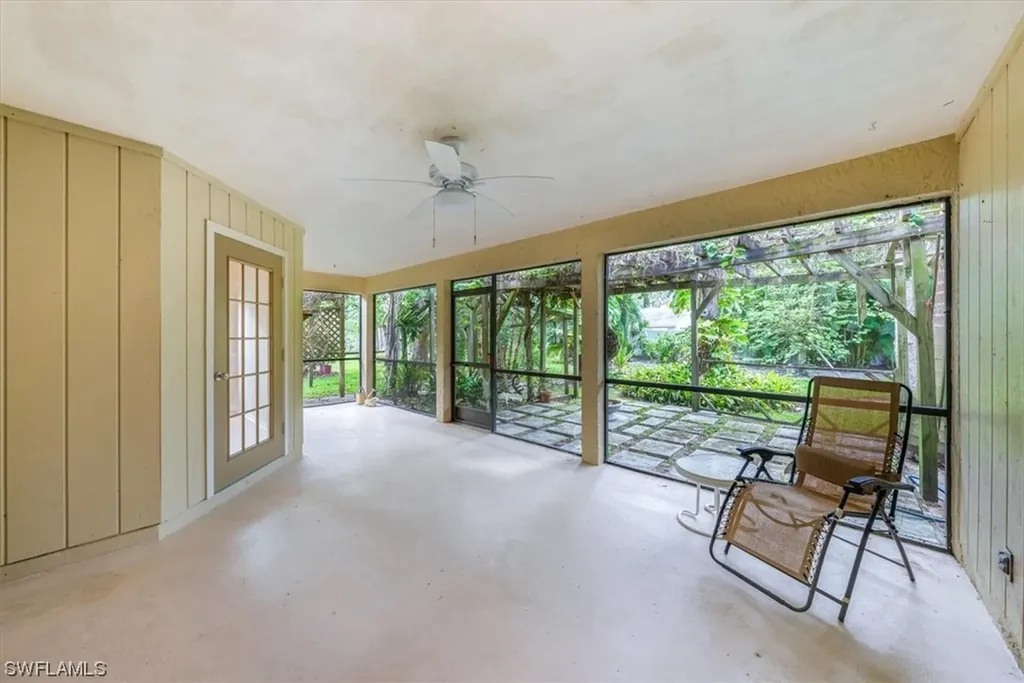 234 Mentor Drive Naples FL 34110