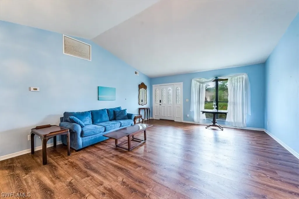 234 Mentor Drive Naples FL 34110