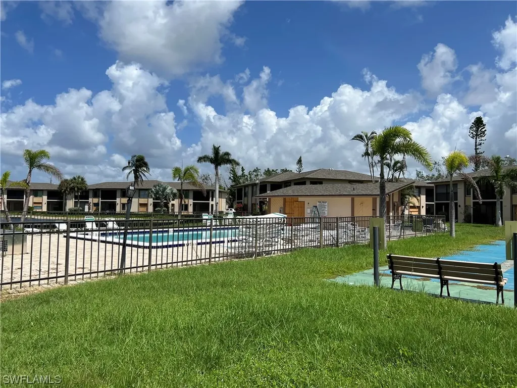 16881 Davis Road Fort Myers FL 33908