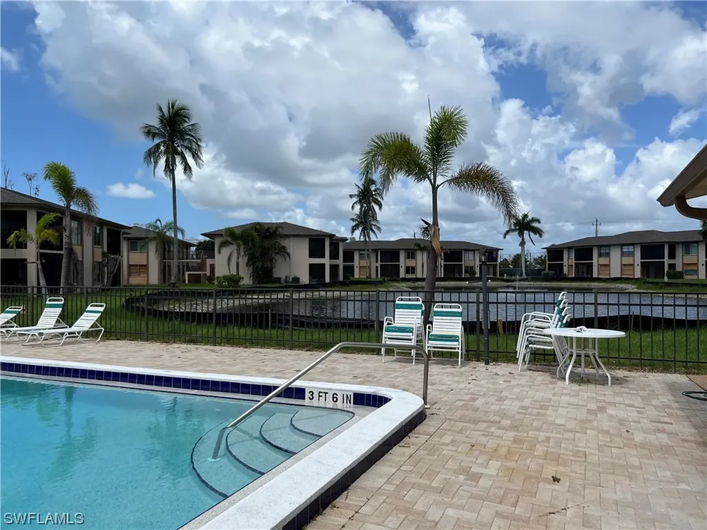 16881 Davis Road Fort Myers FL 33908