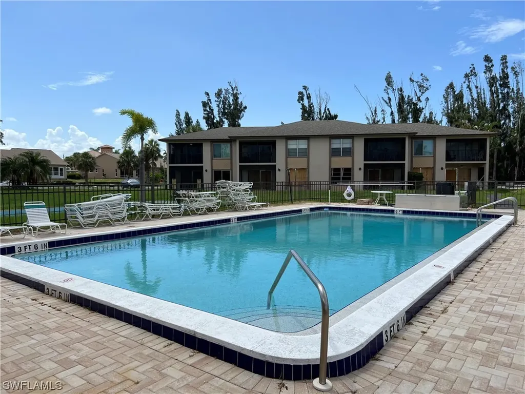 16881 Davis Road Fort Myers FL 33908
